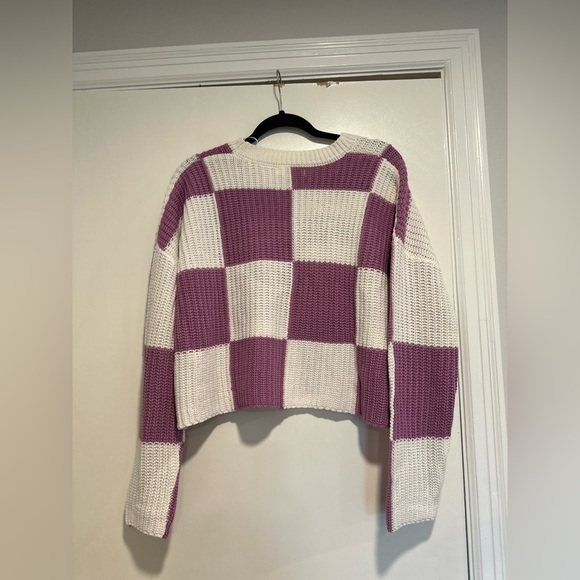 Moon And Madison Sz: M  White & Purple Checkered Long Sleeve Cropped Sweater - Picture 2 of 10